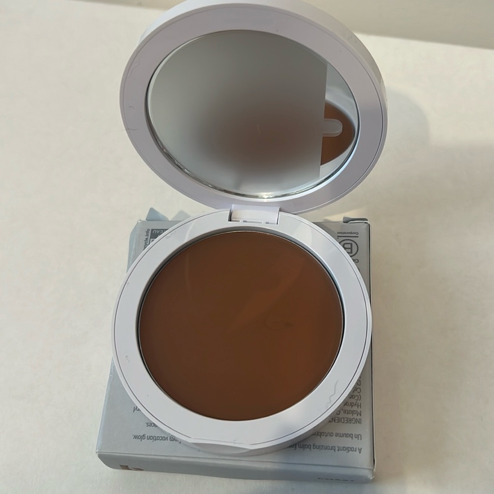 Beautycounter Cheeky Clean Bronzer in Coast- deep brown